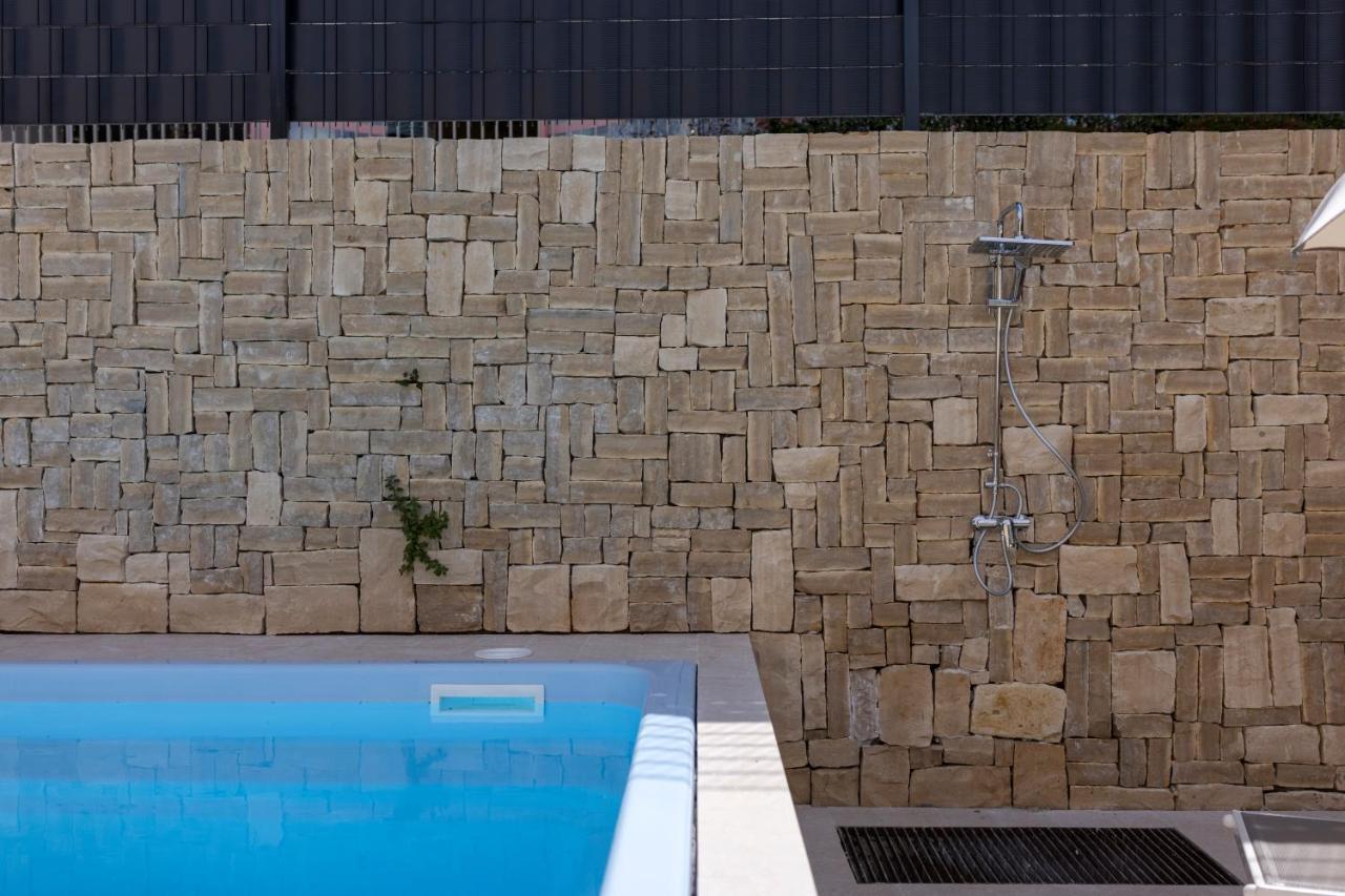 Casa Allegra มาลีโลชินจ์ ภายนอก รูปภาพ